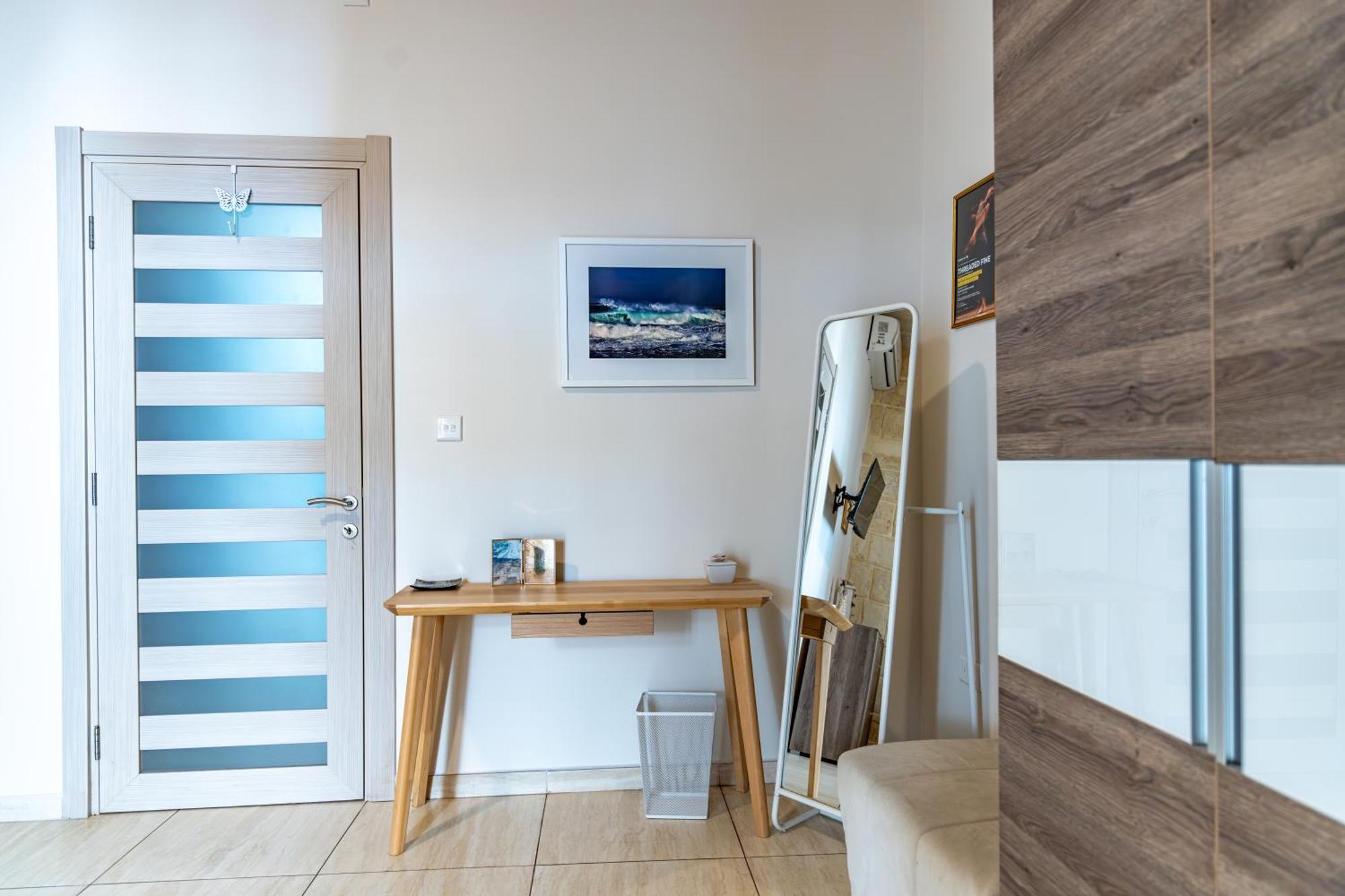 Traditional Maltese Styled 2Br Apartment With Large Maltese Balcony & Internal Yard - Located In The Heart Of Valletta - Maltese Capital City Exterior foto